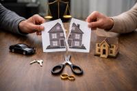 Phân chia tài sản của vợ chồng khi ly hôn